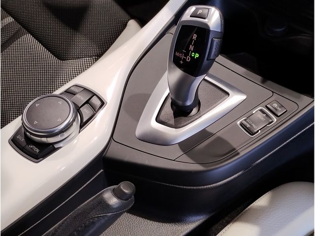 BMW 1SERIES 2016 Image 31