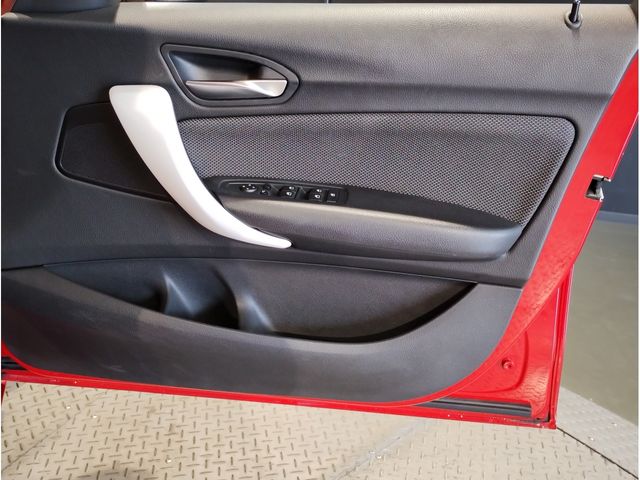 BMW 1SERIES 2016 Image 31