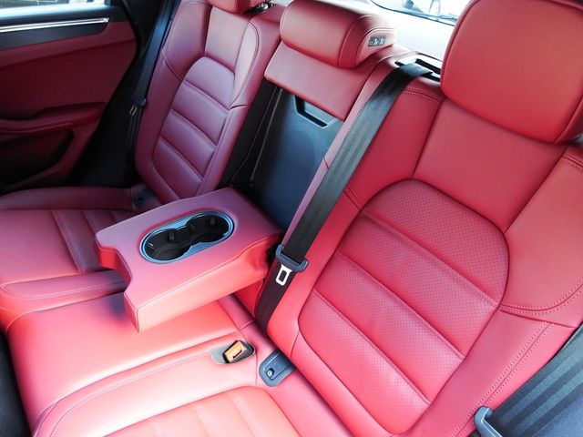 PORSCHE MACAN 2022 Image 31