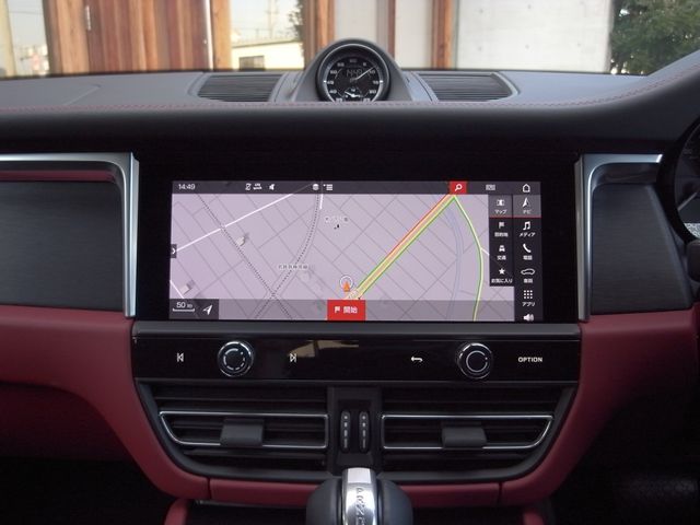 PORSCHE MACAN 2022 Image 31