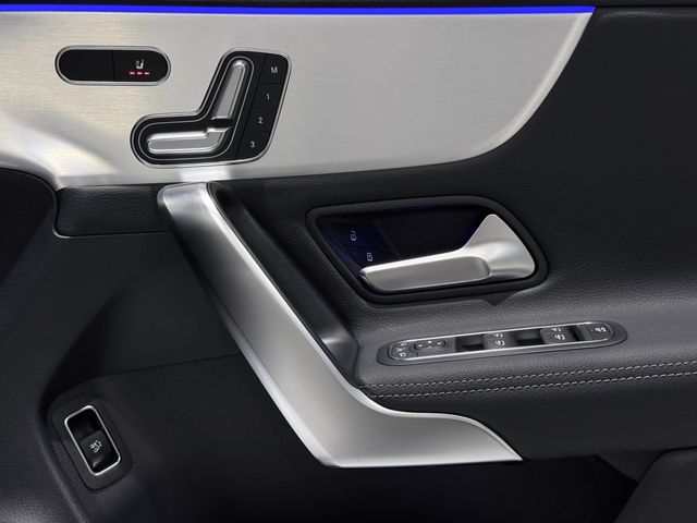 MERCEDES BENZ MERCEDES AMG CLA SHO 2025 Image 31