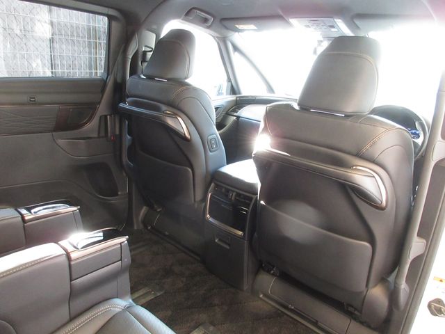 TOYOTA ALPHARD HYBRID 2023 Image 31