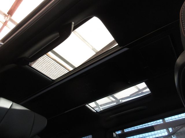 TOYOTA ALPHARD HYBRID 2023 Image 31