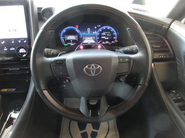 TOYOTA ALPHARD HYBRID 2023 Image 31