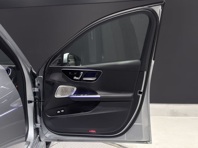 MERCEDES BENZ C CLAS 2025 Image 31