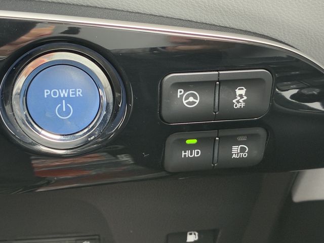 TOYOTA PRIUS 2016 Image 31