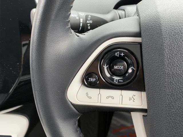 TOYOTA PRIUS 2016 Image 31