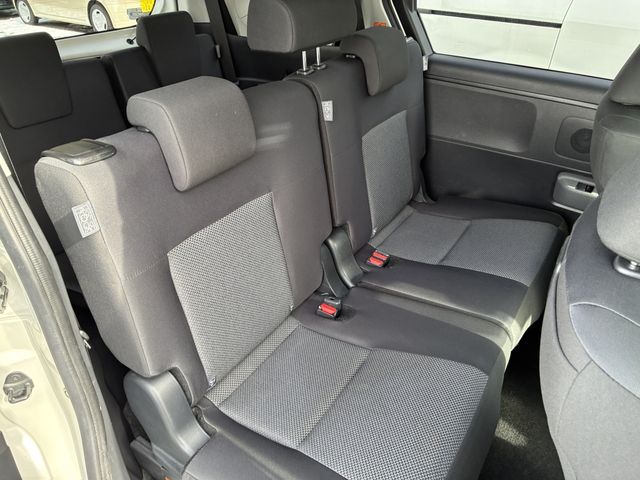 TOYOTA SIENTA HYBRID 2023 Image 31