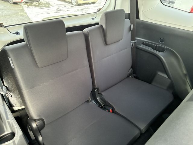 TOYOTA SIENTA HYBRID 2023 Image 31