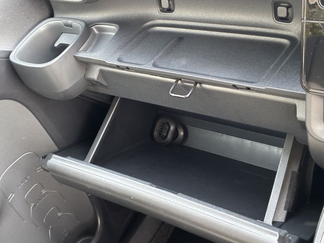 TOYOTA SIENTA HYBRID 2023 Image 31