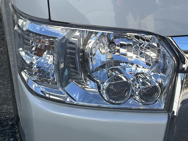 TOYOTA HIACE VAN 2WD 2021 Image 31