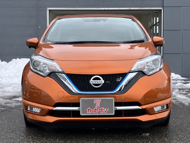 NISSAN NOTE 2017 Image 31