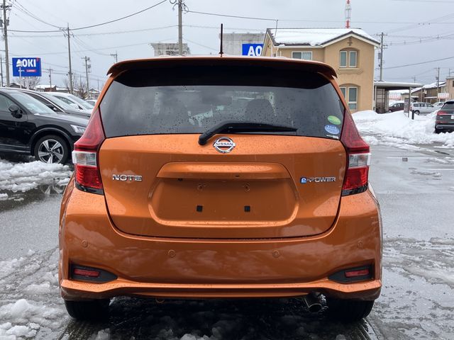 NISSAN NOTE 2017 Image 31