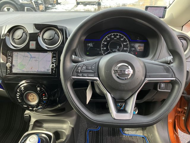 NISSAN NOTE 2017 Image 31