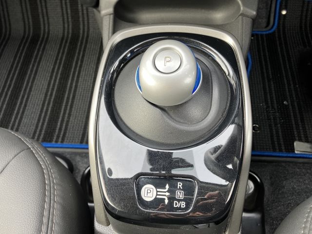 NISSAN NOTE 2017 Image 31