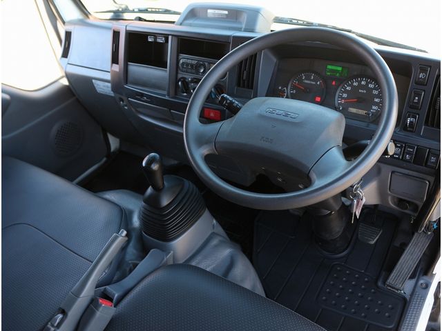 ISUZU ELF 2020 Image 31