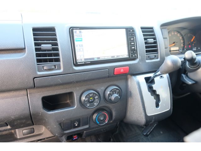 TOYOTA REGIUSACE VAN 2WD 2014 Image 31