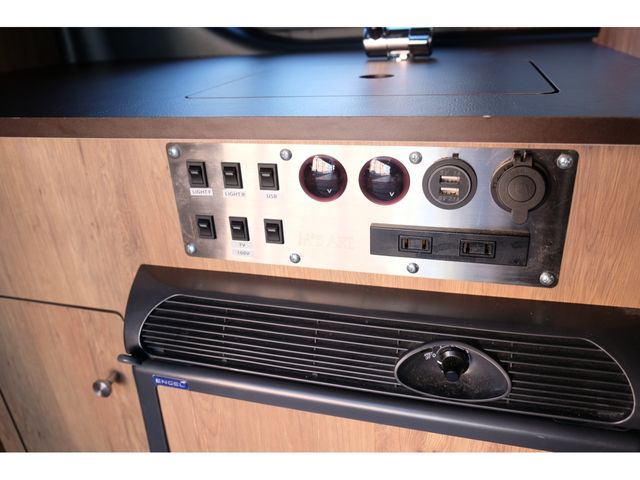 TOYOTA REGIUSACE VAN 2WD 2014 Image 31