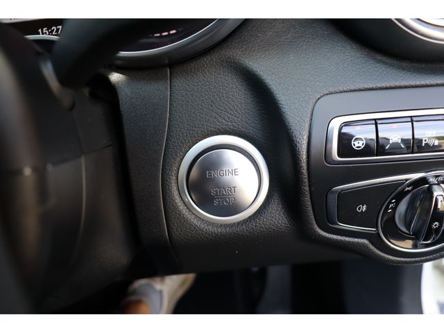 MERCEDES BENZ C CLAS 2015 Image 31