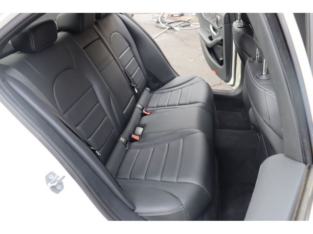 MERCEDES BENZ C CLAS 2017 Image 31