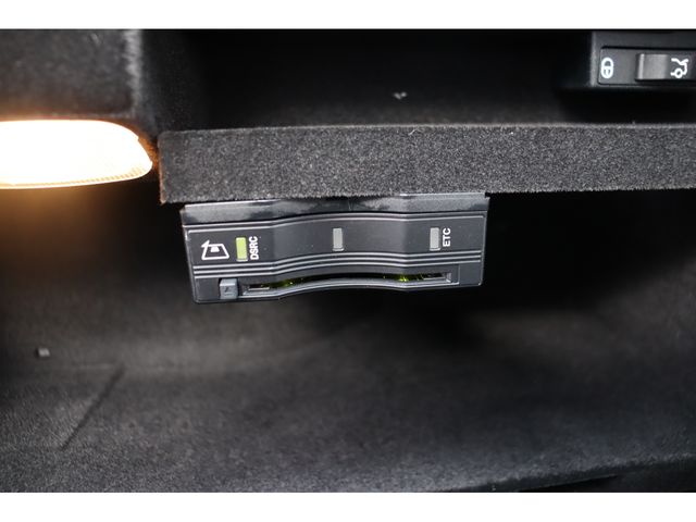 MERCEDES BENZ C CLAS 2017 Image 31