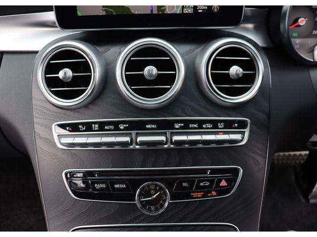 MERCEDES BENZ C CLAS 2017 Image 31