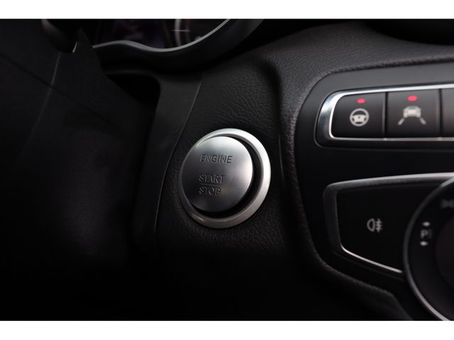 MERCEDES BENZ C CLAS 2017 Image 31