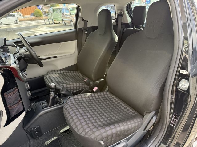 TOYOTA IQ 2011 Image 31