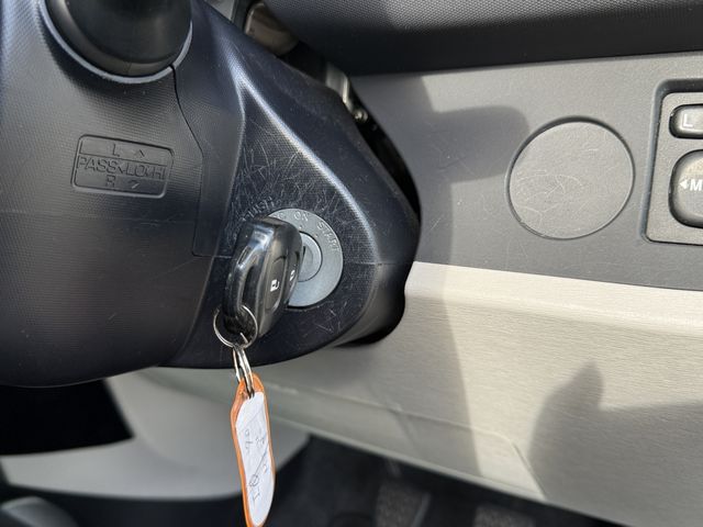 TOYOTA IQ 2011 Image 31