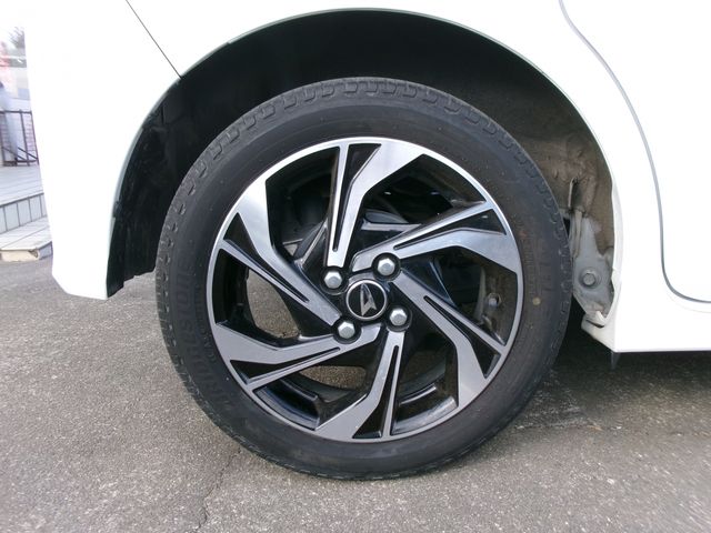 DAIHATSU TANTO CUSTOM 2021 Image 31