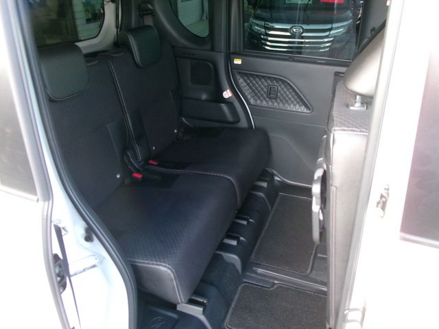 DAIHATSU TANTO CUSTOM 2021 Image 31