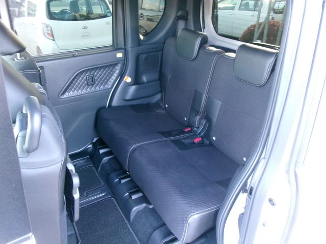 DAIHATSU TANTO CUSTOM 2021 Image 31