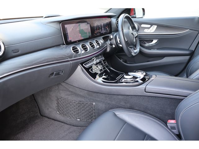 MERCEDES BENZ E CLAS 2018 Image 31