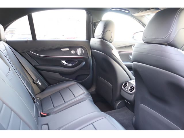 MERCEDES BENZ E CLAS 2018 Image 31