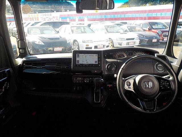 HONDA N BOX CUSTOM 2023 Image 31