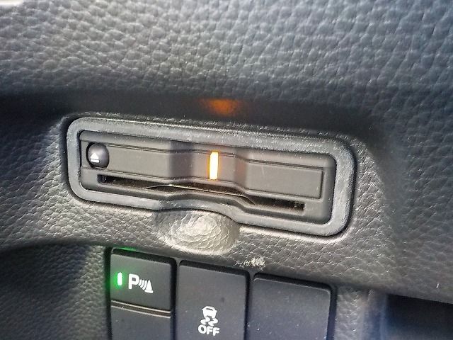 HONDA N BOX CUSTOM 2023 Image 31