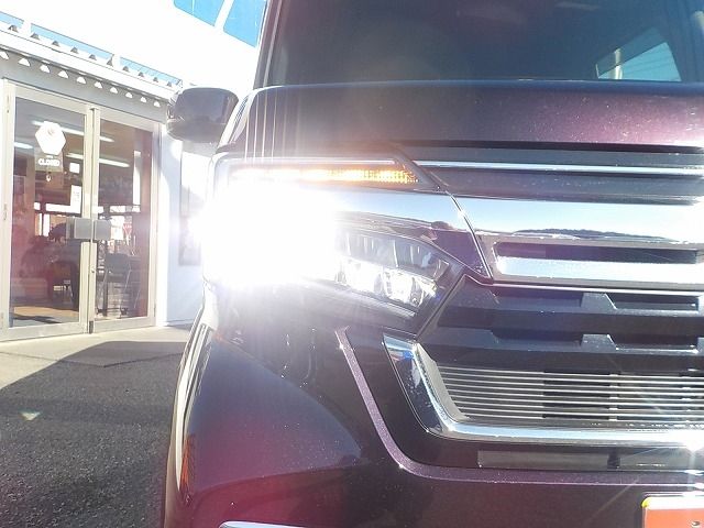 HONDA N BOX CUSTOM 2023 Image 31