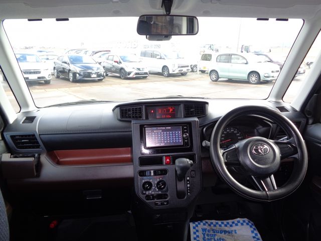 TOYOTA TANK 2018 Image 31