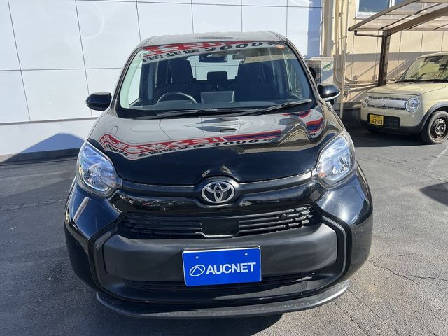 TOYOTA SIENTA HYBRID 2023 Image 31