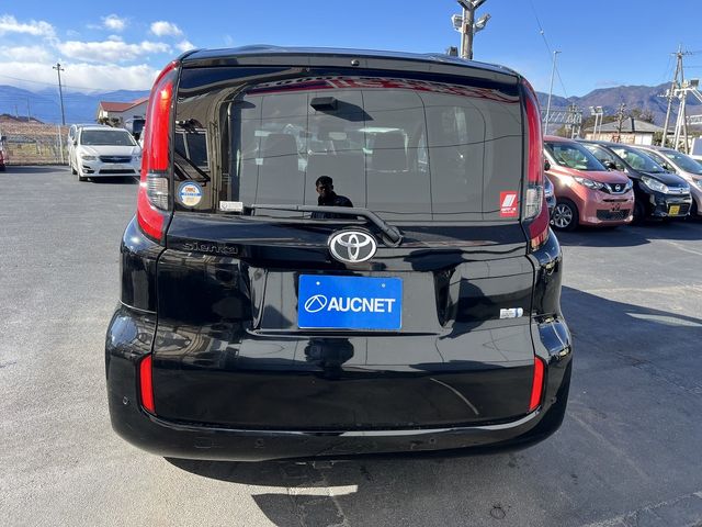 TOYOTA SIENTA HYBRID 2023 Image 31