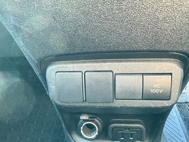 TOYOTA SIENTA HYBRID 2023 Image 31