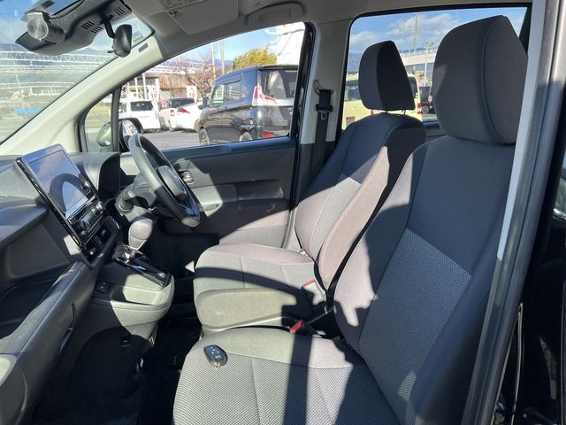 TOYOTA SIENTA HYBRID 2023 Image 31