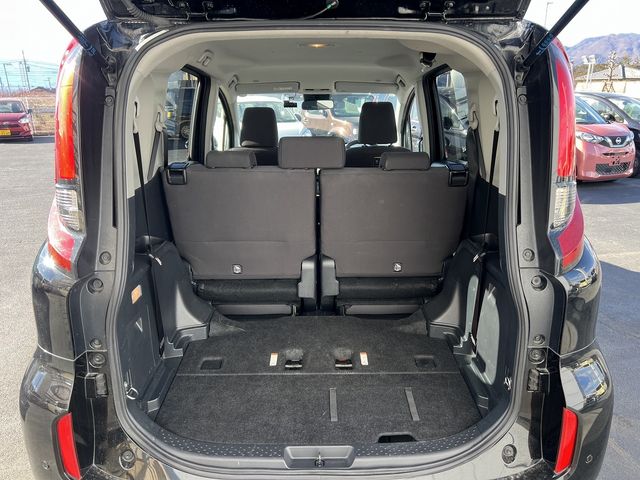 TOYOTA SIENTA HYBRID 2023 Image 31