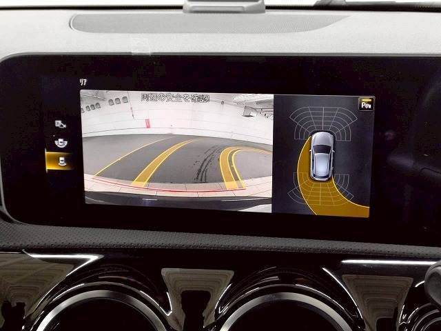 MERCEDES BENZ A CLAS 2018 Image 31