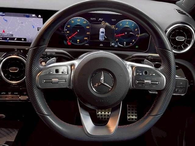 MERCEDES BENZ A CLAS 2018 Image 31