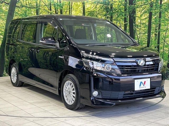 TOYOTA VOXY HYBRID 2015 Image 31