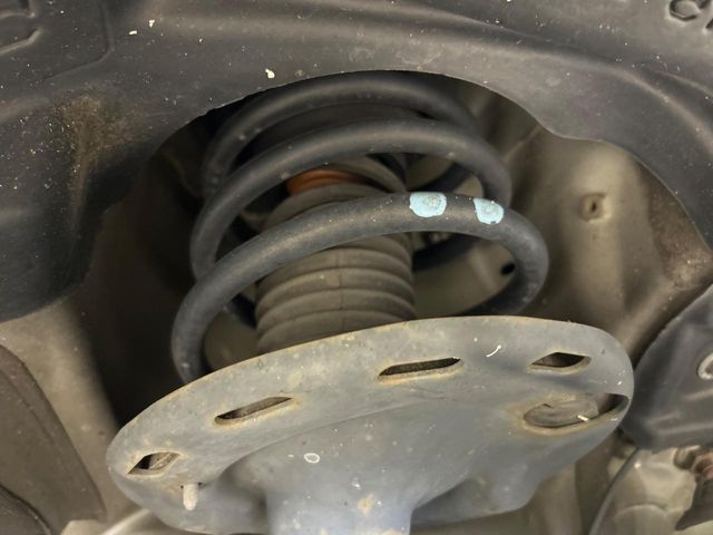 TOYOTA VOXY HYBRID 2015 Image 31