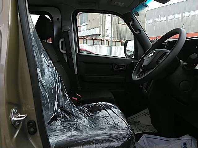 DAIHATSU ATRAI VAN 4WD 2025 Image 31