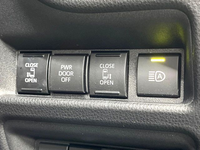 TOYOTA SIENTA HYBRID 2025 Image 31