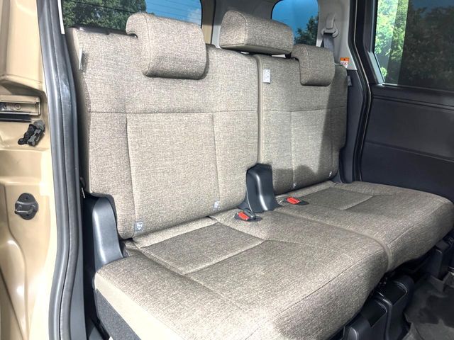 TOYOTA SIENTA HYBRID 2025 Image 31